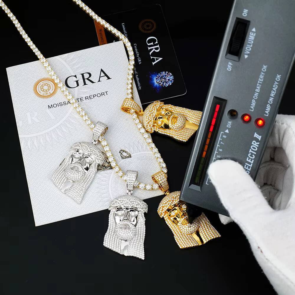 Wholesale Custom Men 925 Silver Bling D Vvs Mossanite Moissanite Diamond Iced Out Jesus Piece Pendant for Tennis Chain Necklace