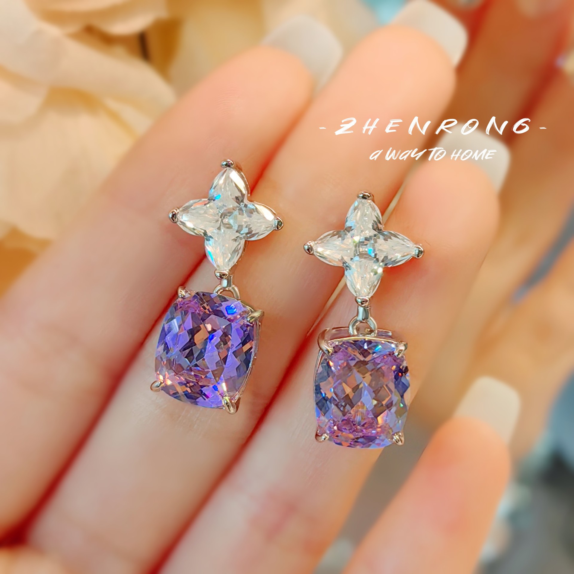 Cute Exaggerated Personality Design Big Pink Zircon Dangle Earrings for Women Clover Leaf Design Charm Geometric Designer Jewelry