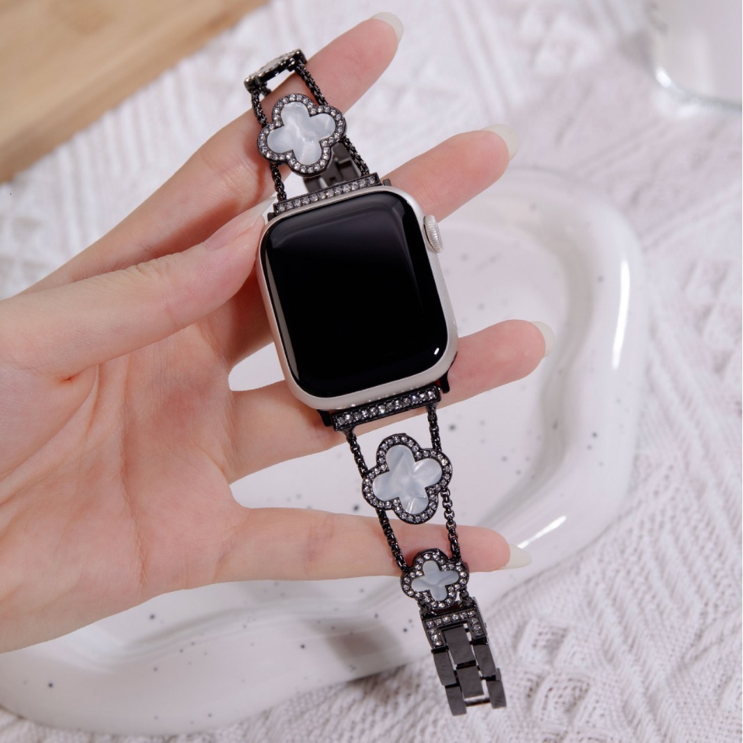 Compatible with iWatch S9 Clover Mother-of-Pearl Dia-Encrusted Apple Watch S8 SE Metal Strap ddmythur