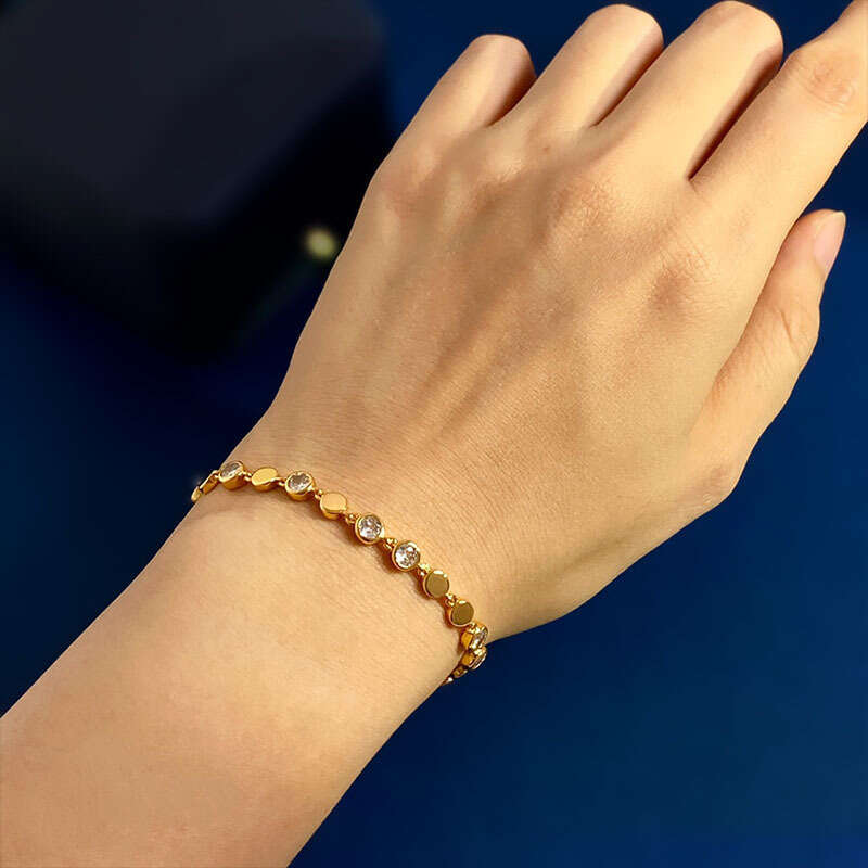 Kendall Jenner Style Jewelry for Women Versatile Personality Fashion Light Inlaid Dia Geometric Round Simple Elegant Bracelet