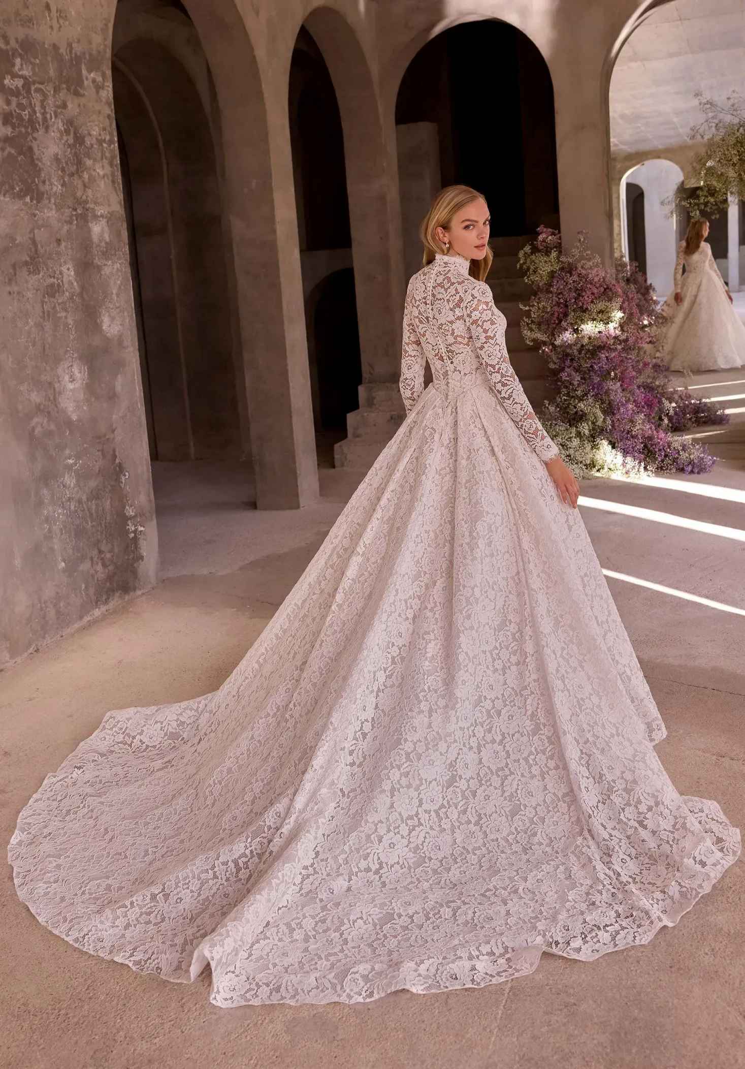Simple A Line Women Wedding Dress High Neck Long Sleeves Bridal Gowns Lace Sweep Train Dress Custom Made vestidos de novia