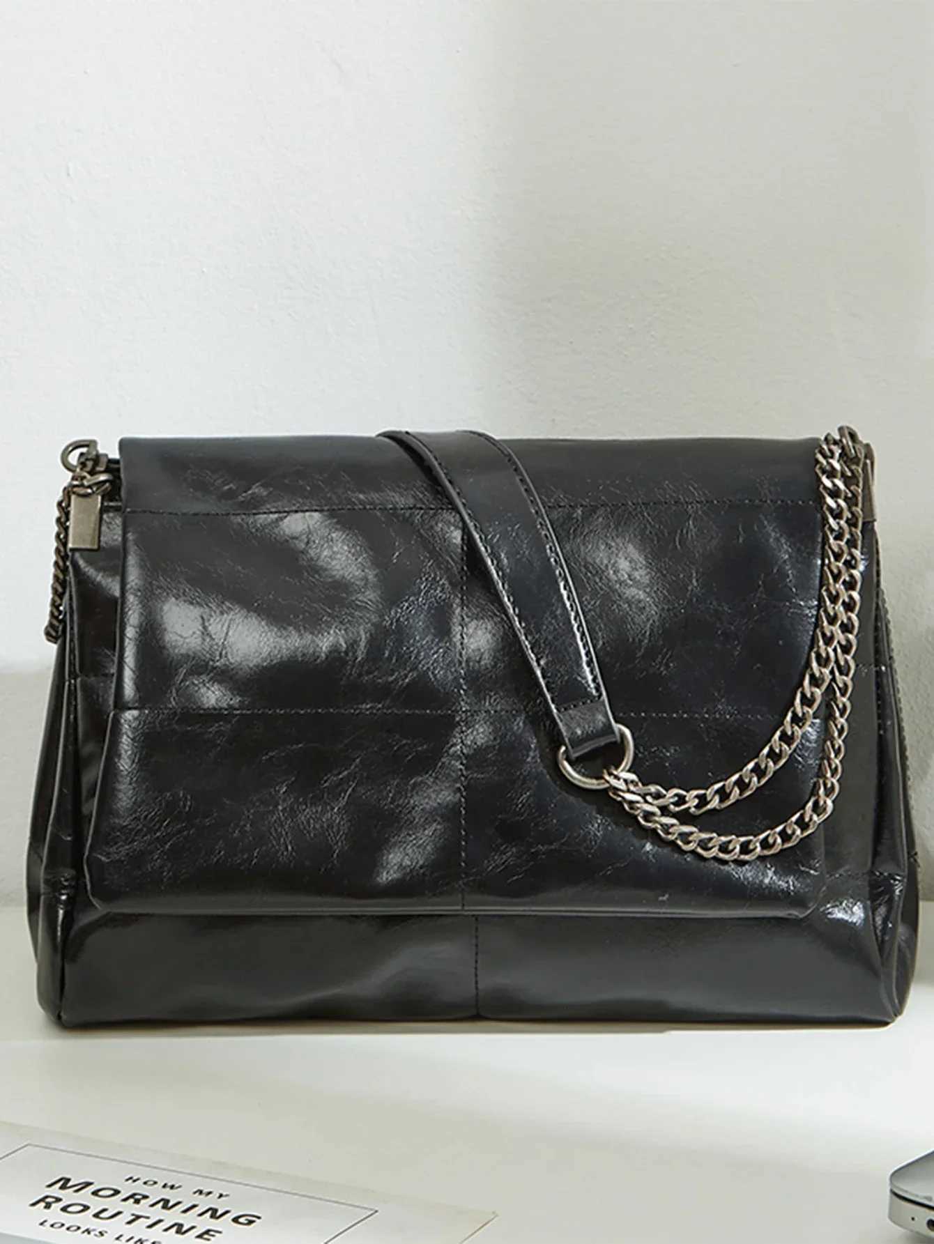 Large Capacity Commuting Bag Spring/Summer 2025 New Womens Chain Tote Bag High-End and Reliable Single Shoulder Underarm Bag XJ250718