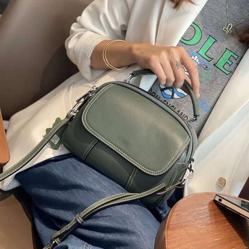 2025 New genuine leather fashionable woman's shoulder design cowhide crossbody bag for women Commuter handbag