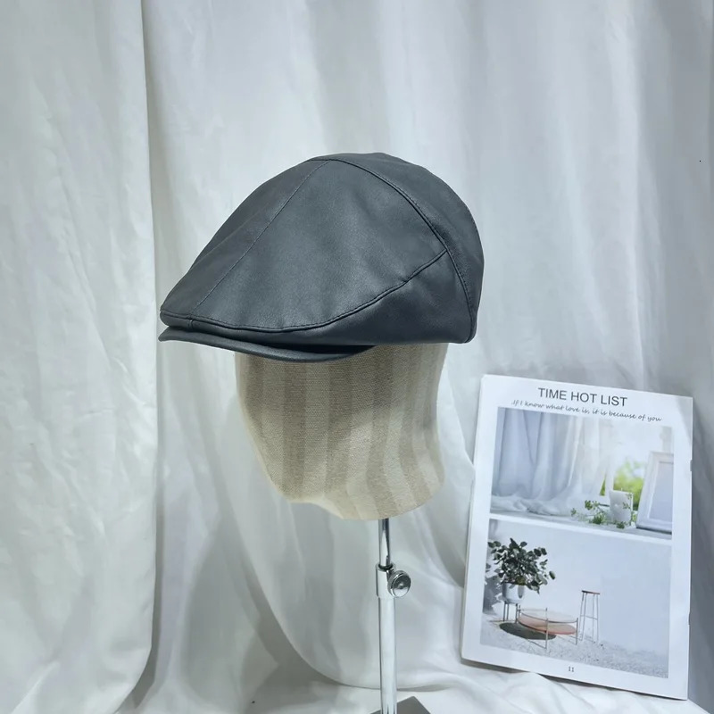Japanese Retro PU Leather Literary Forward Hats for Men and Women Autumn Outing Casual Versatile Niche Purple Berets Cap 250712