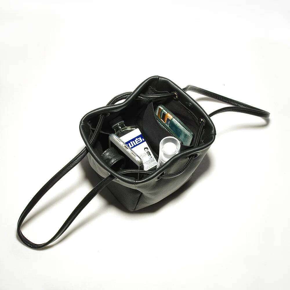 Black Leather Women's New Square Handheld Straddle Bucket Bag