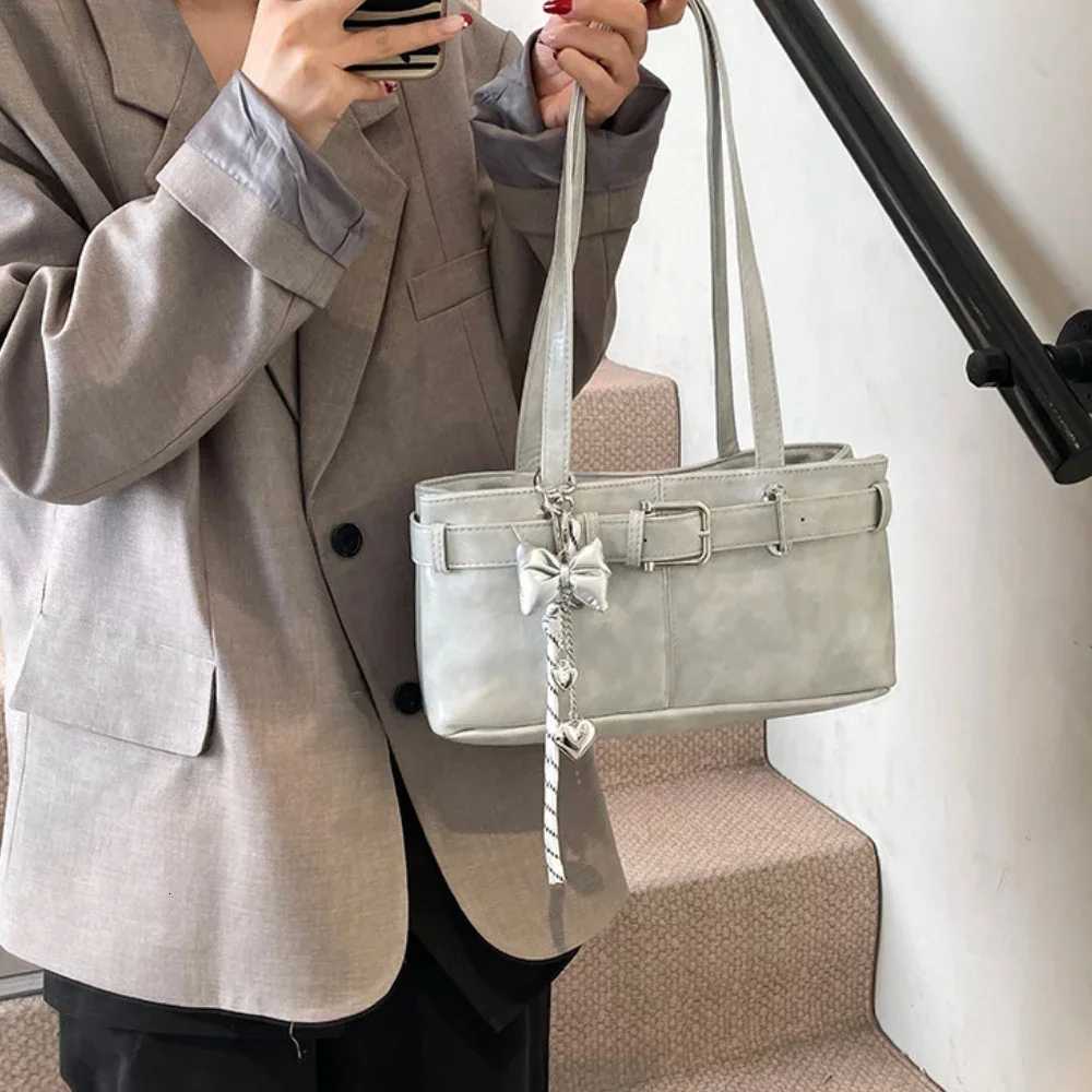 2025 New Trendy PU Leather Shoulder Underarm Bag for Women with Belt All-maTCh Women Handbag with Pendant Casual FAshion Tote R250717