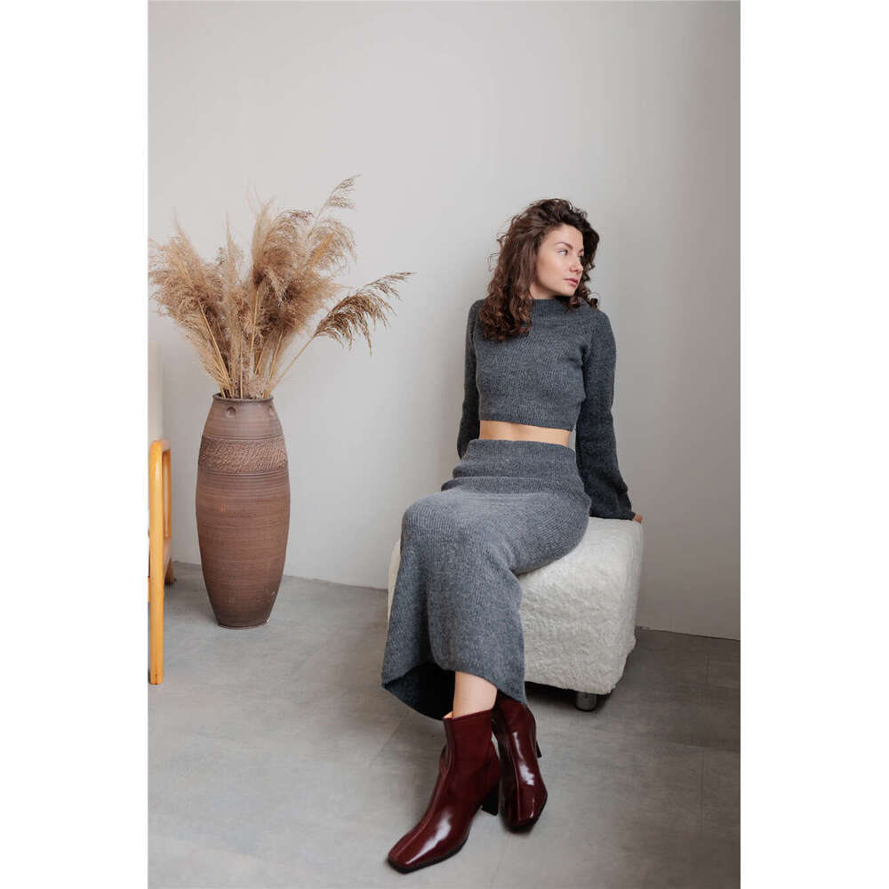 Autumn Winter New One-Step Sweater Set For Women Off-Shoulder Knitted Top + Bodycon Skirt Ins B5