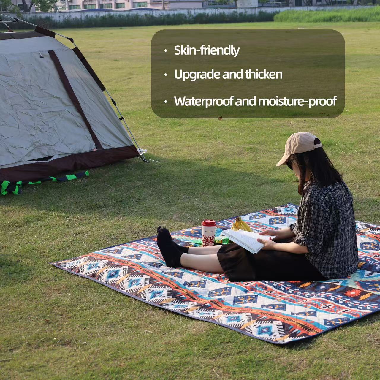 Outdoor moisture-proof MATS, thickened and enlarged picnic MATS, camping outdoor waterproof lawn tent MATS, portable MATS, exotic style