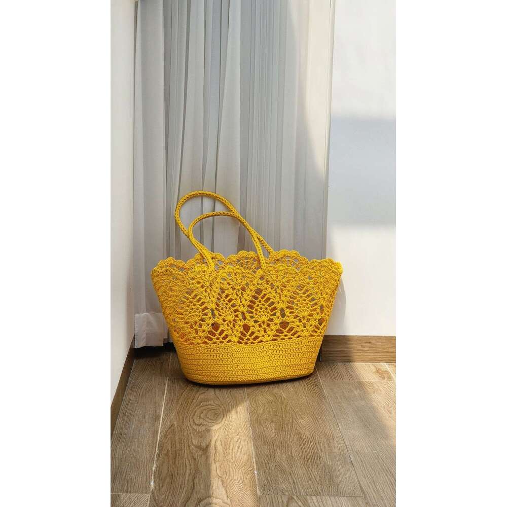 2020 New Lace Shaped Single Shoulder Handheld Women's Shopping Bag Handwoven Basket Summer Versatile