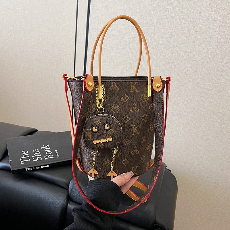 New classic fashion printed single shoulder crossbody handbag versatile casual bucket bag for women