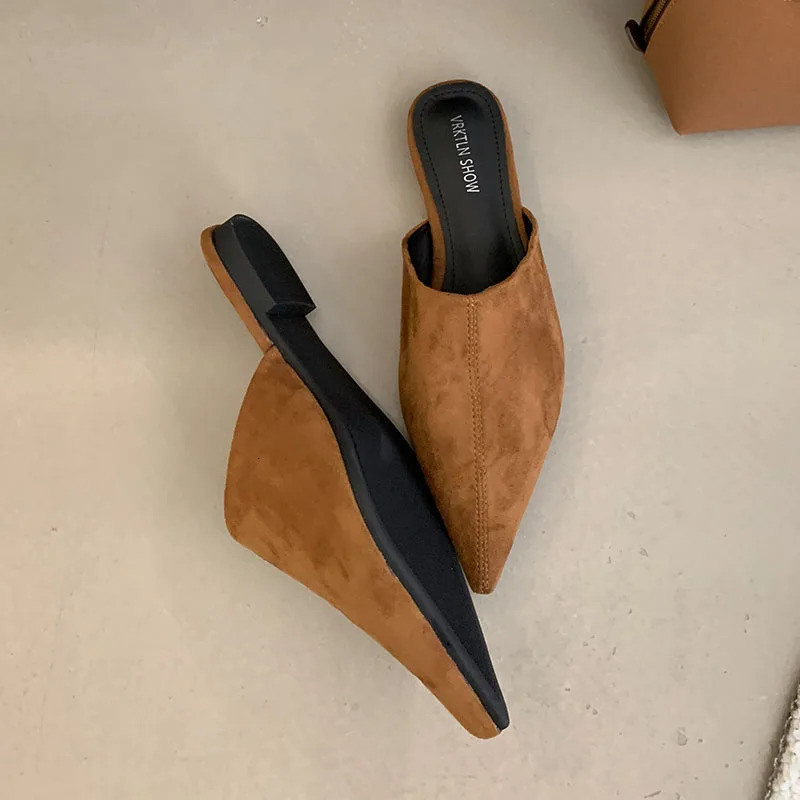 2025 Summer Beach Flats Ladies Slippers Shoes Fashion Pointed Toe Flats Slippers Women Mules Female Slides Sandals 250717