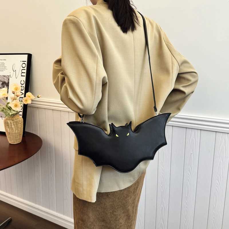 New Fashion Womens Shoulder Bag High Quality Waterproof Fabric Crossbody Bag Solid Color Wallet Animal Print Womens Handbags Y250717