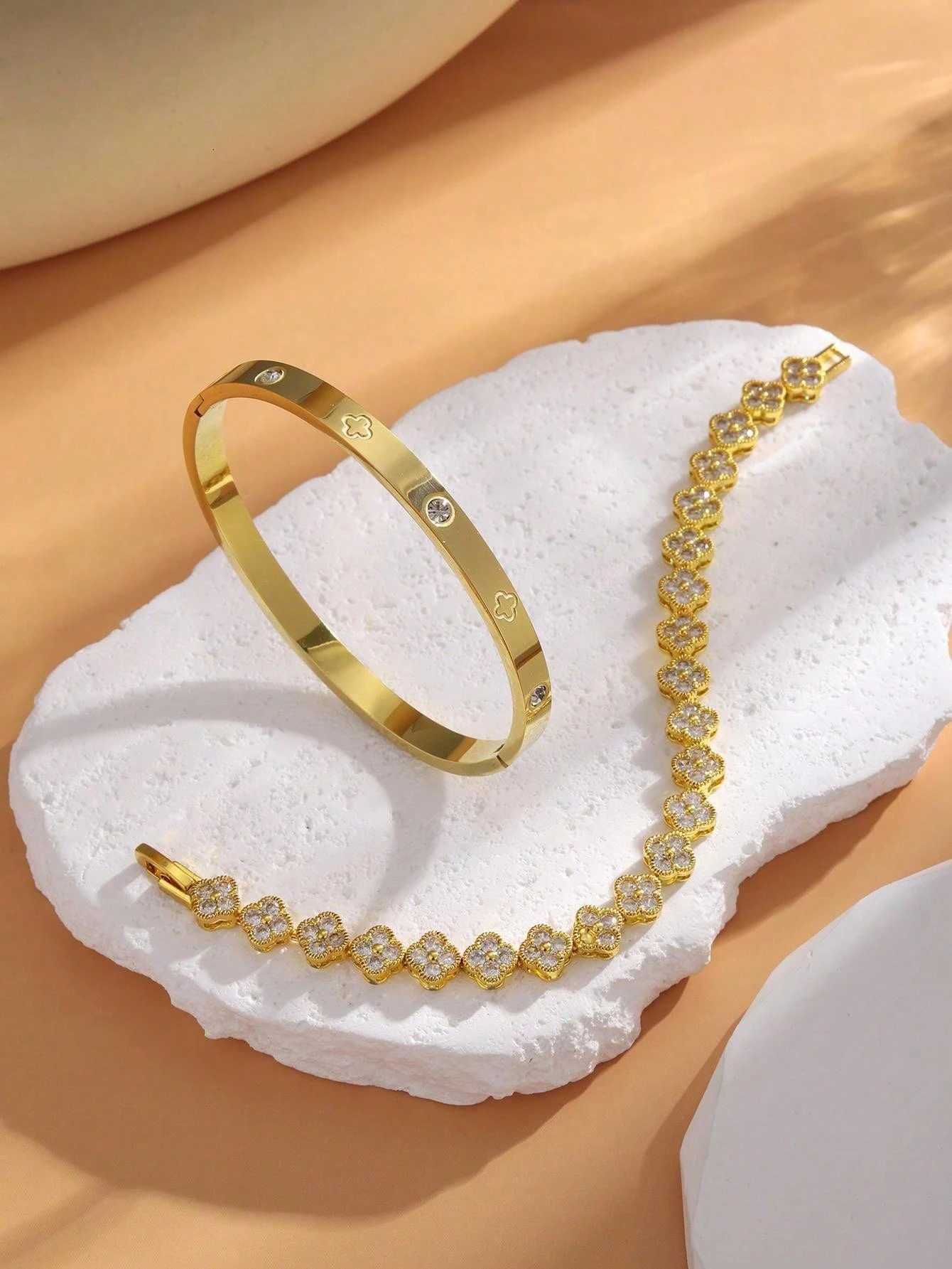 UILZ Delicate Lucky Wen Bracelet High Quality Stainless Steel Morandi Shining Zircon Inlaid Charm Jewelry Gift X250718