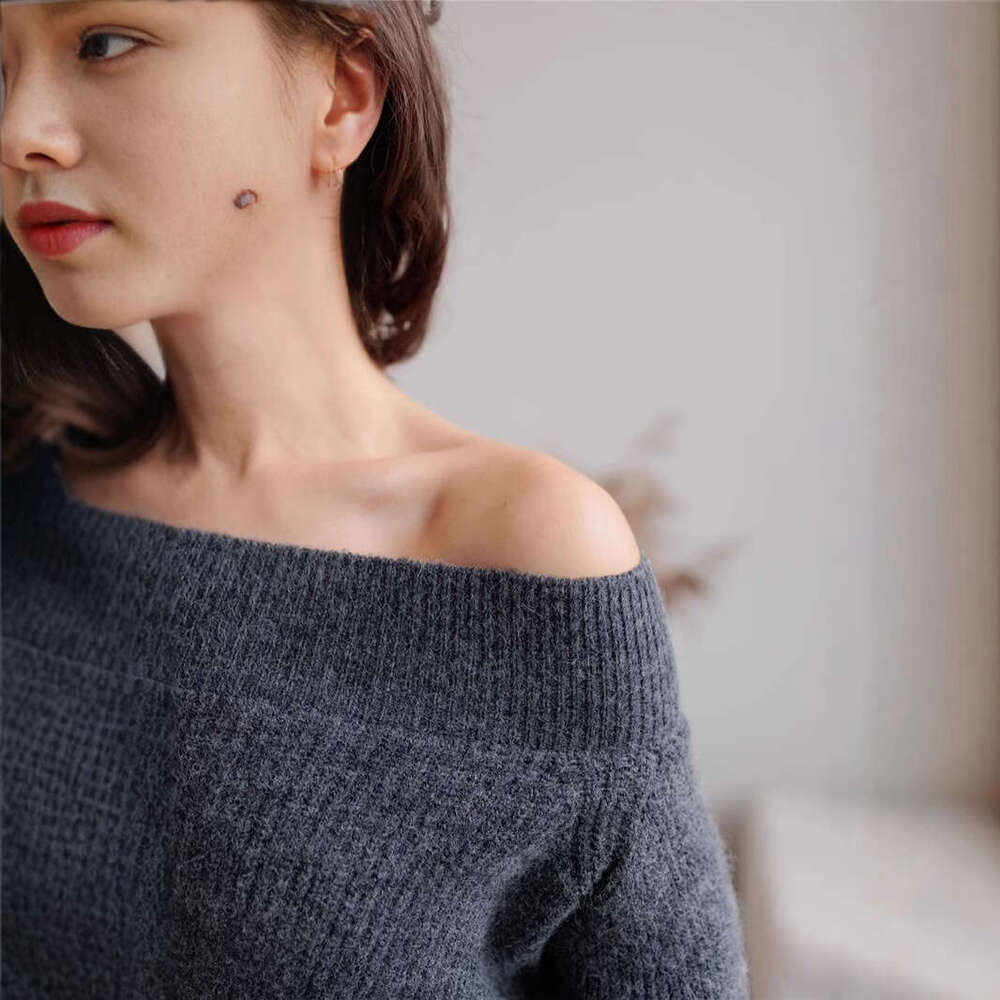 Autumn Winter New One-Step Sweater Set For Women Off-Shoulder Knitted Top + Bodycon Skirt Ins B5