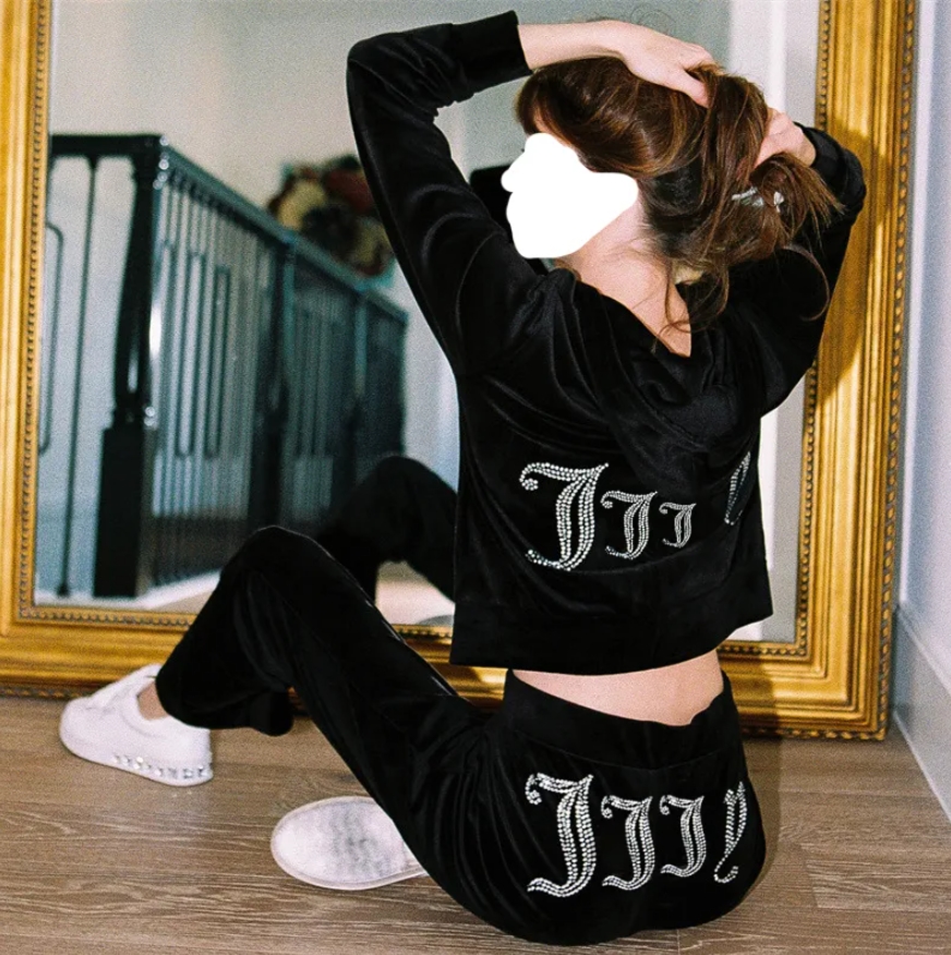 Designer Womens Velvet Tracksuits - Two-Piece Velour Jogging Set with Hoodie Sweatshirt and Pants C260312