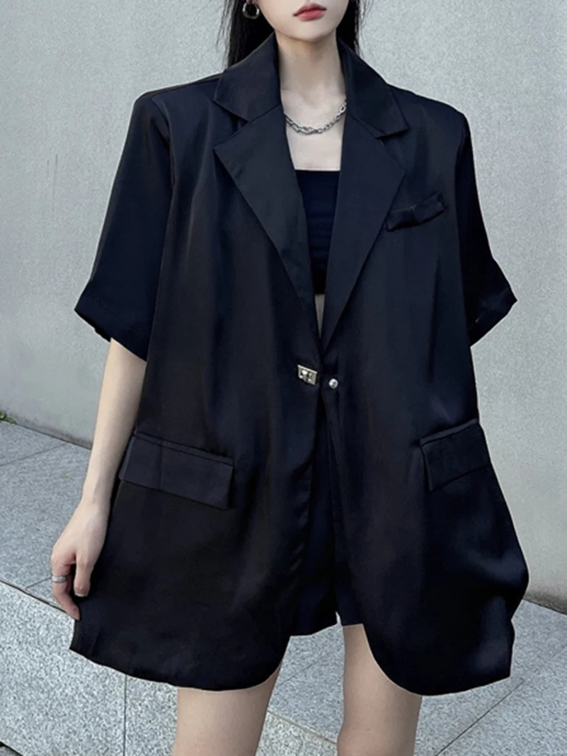 30A3765 EAM Women Black Big Size Metal Buckle Blazer Lapel Short Sleeve Loose Fit Jacket Fashion Spring Summer 250703