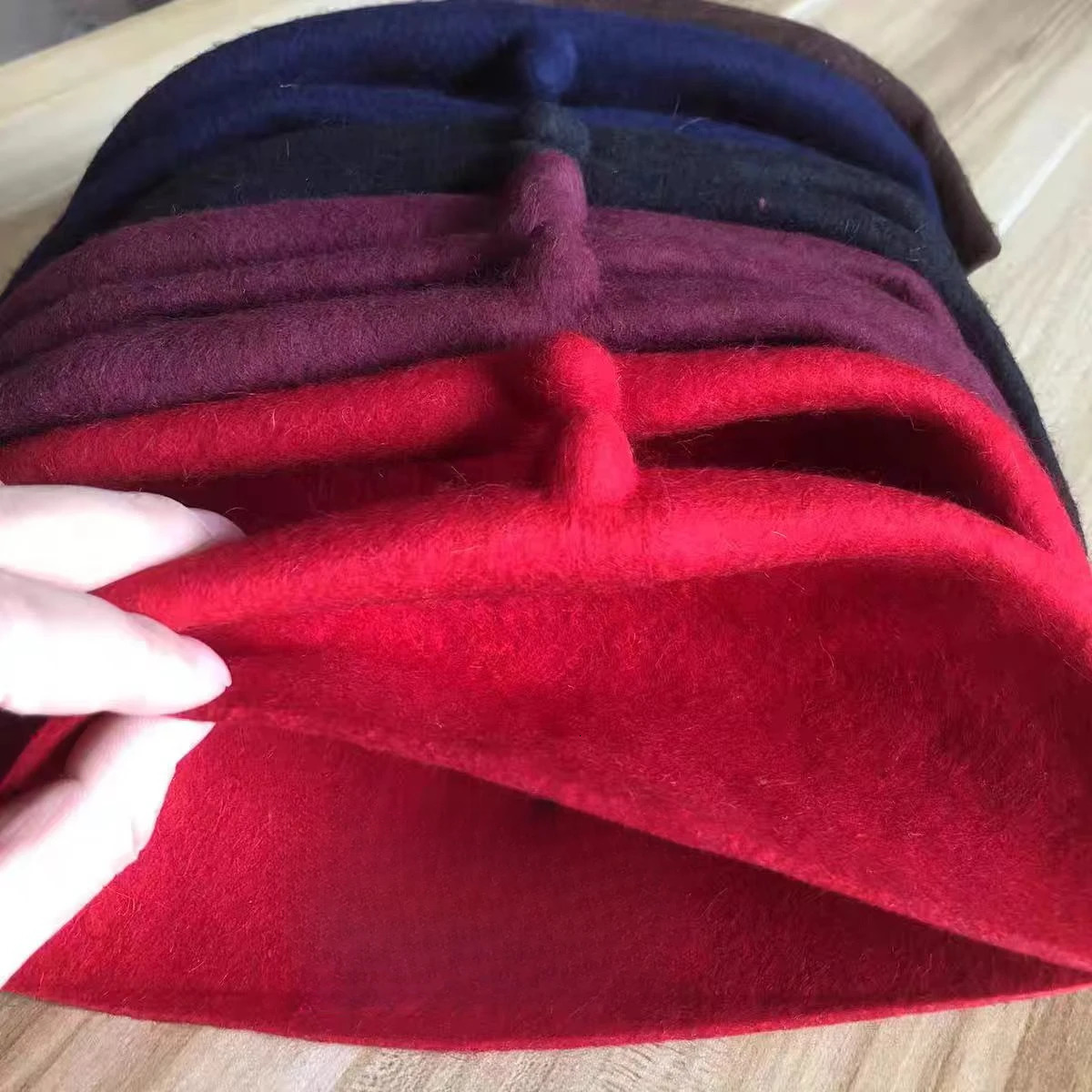 Wool Felt Beret Caps for Muslim Men Performance Stage Dancing Party Hats Fashion Black Red Kufi Hijab Handmade Good Feeling 250712