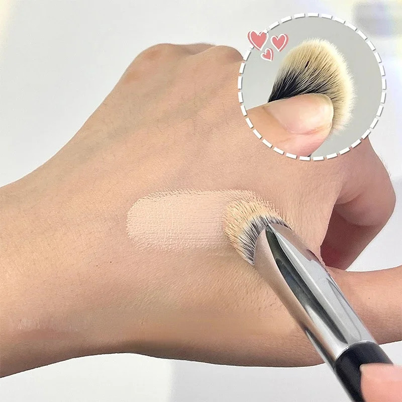 KSHBO Foundation Concealer Makeup Brushes Three-sided Slope Contour Highlight Detail Brush Cosmetic Beauty Brush Tool 1PCS 250716