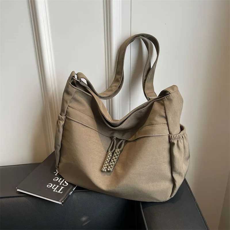 2025 Fashion Large Capacity Women Canvas Shoulder Bag Casual Commuting Tote Bag Womens multi-pocket student crossbody bag Y250717