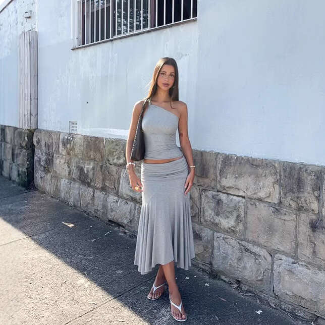 Ins Style Women's Solid Color Off-Shoulder Sleeveless Crop Top High-Waisted Ruched Skirt Two-Piece Set B5