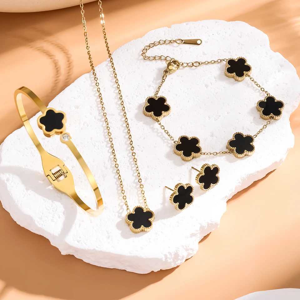 3Pcs Stainless Steel 316L Luxury Plum Bloss Plant Five Leaf Flower Necklace Earrings Bracelet For Women Gift Jewelry Sets X250718