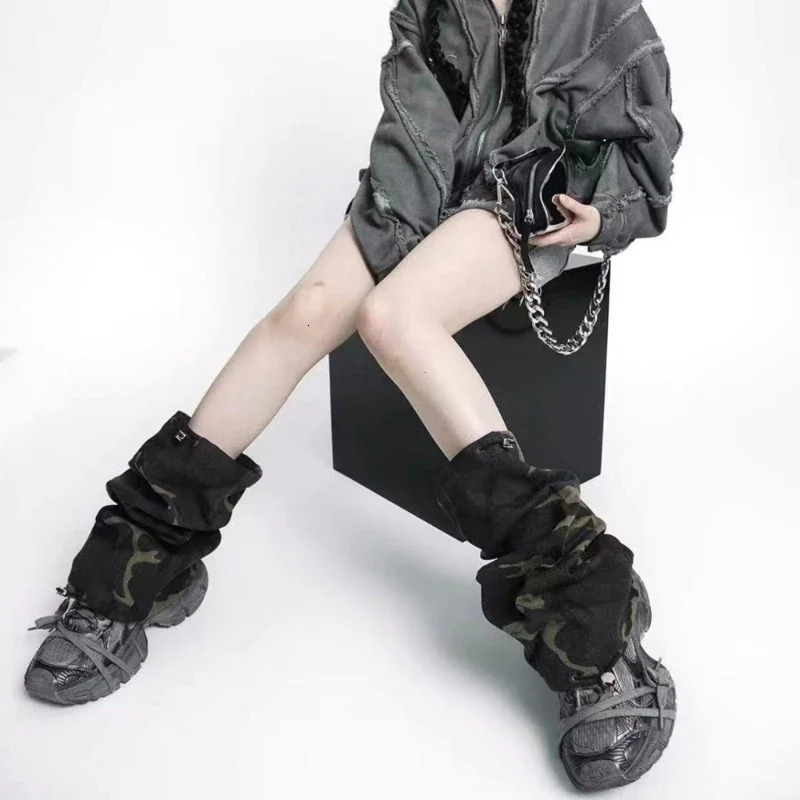 Women Harajuku Leopard Camouflage Leg Warmers Tiered Ruffled Knee Length Boot Cover Flared Footless Socks Streetwear 50cm42cm 250717