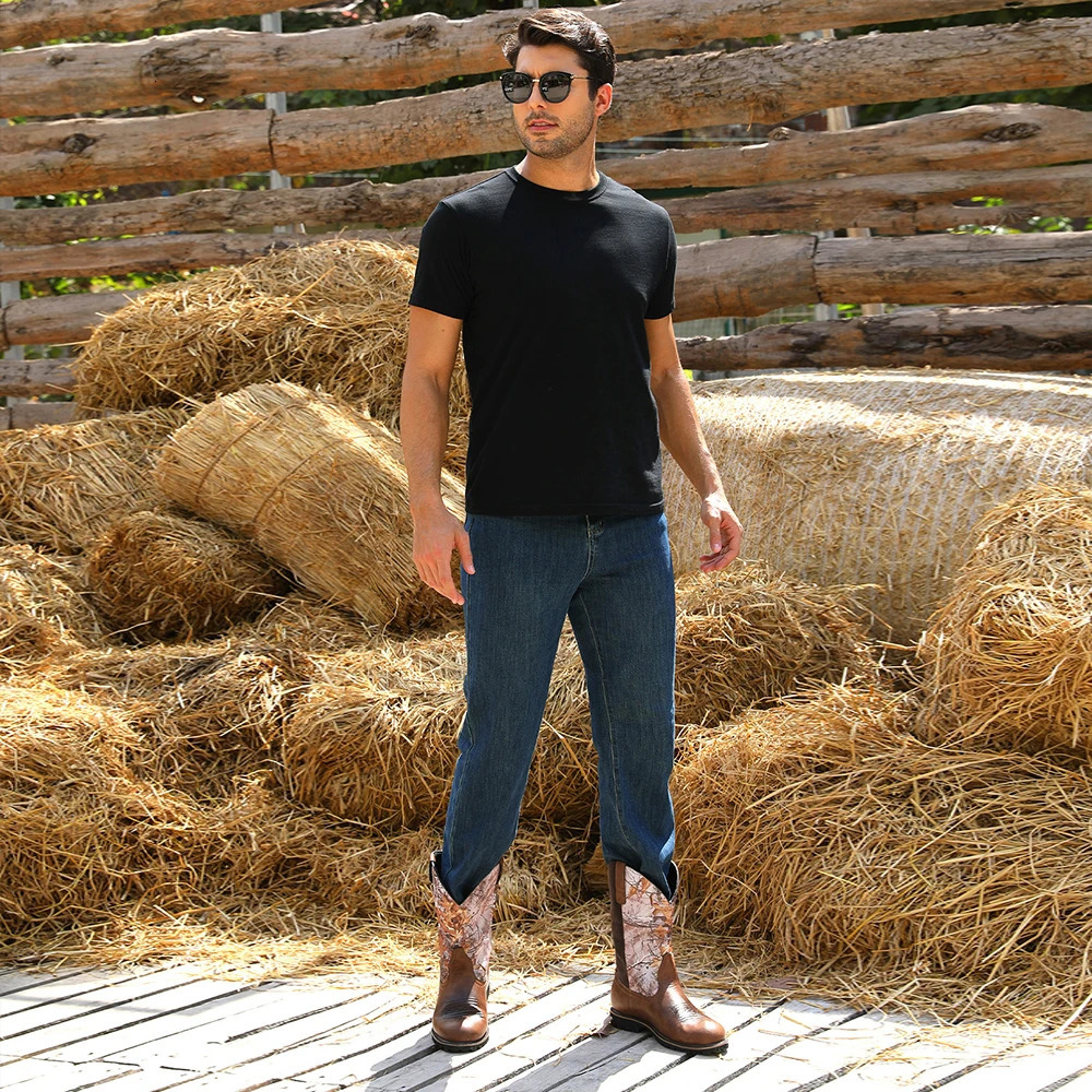 Cowboy Boots For Men with Wide Square Toe Western Retro Boot Durable Classic Fashionable Embroidered Pull On Boots 250715