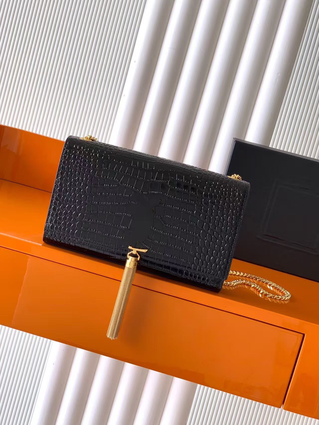 Designer bag, tassel bag, high-quality genuine leather bag, crossbody bag, shoulder bag, handbag, classic bag, simple and elegant fashion bag, luxury bag