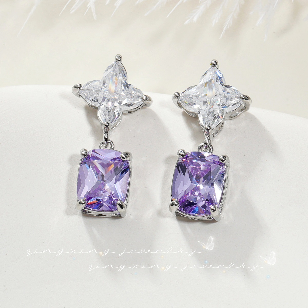 Cute Exaggerated Personality Design Big Pink Zircon Dangle Earrings for Women Clover Leaf Design Charm Geometric Designer Jewelry