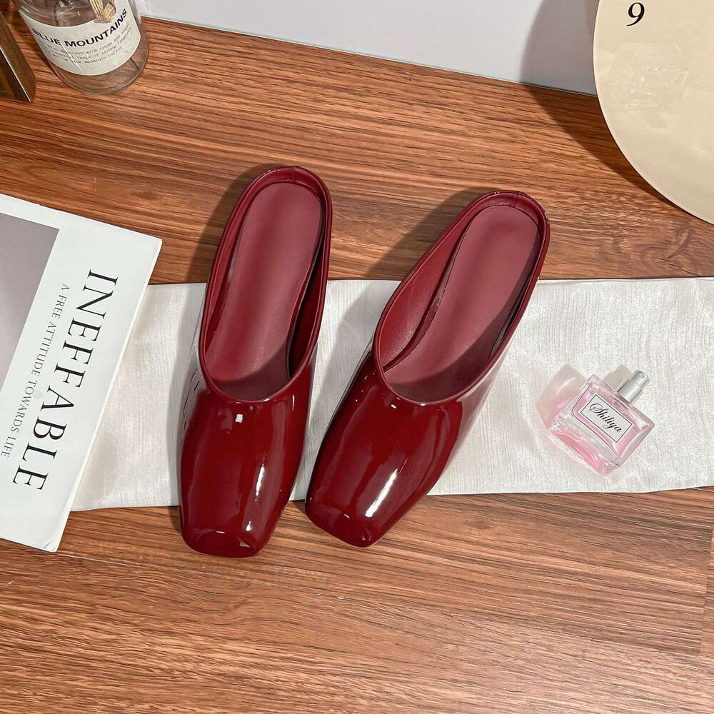 2025 French Style Women's Backless Light Luxury Flat Mules Fashionable Closed-Toe Sandals for Women, Summer Versatile