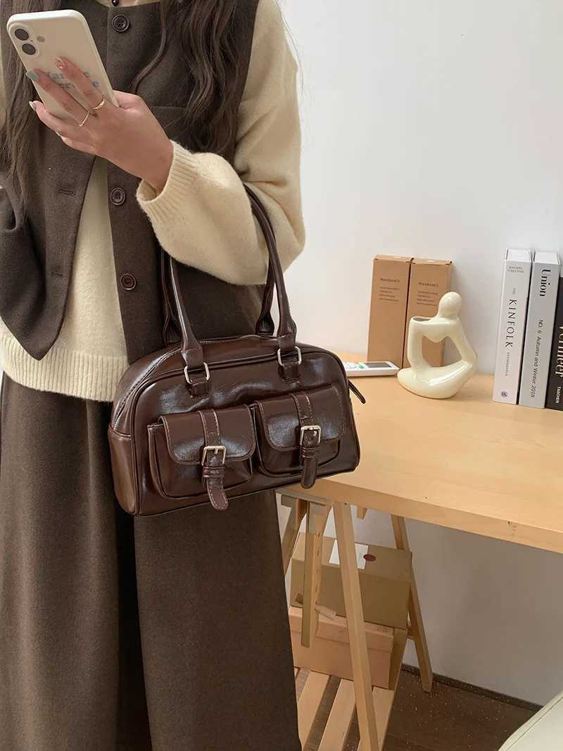 2025 New Large Capacity Instagram Bowling Handbag Casual Versatile Shoulder Bag Fi Commuter Underarm Bag Y250718