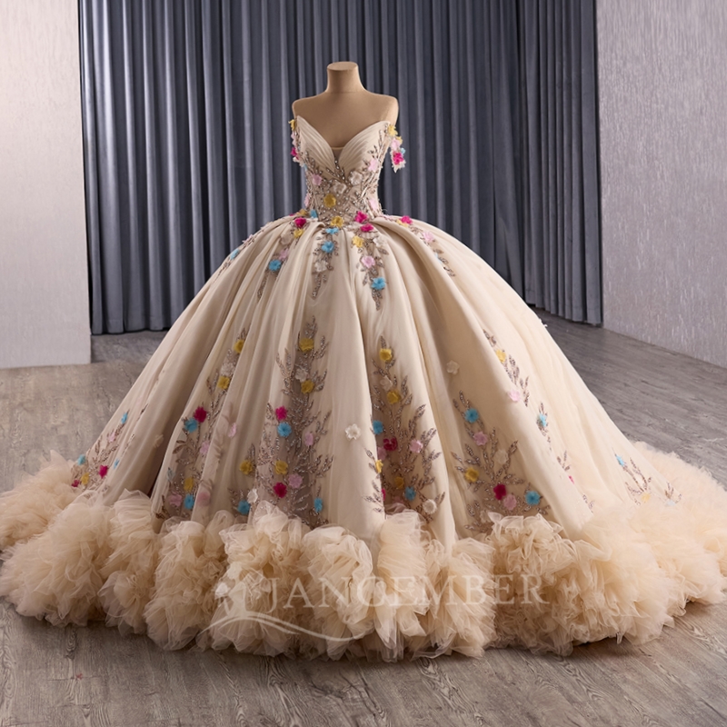 Champagne Shiny Quinceanera Dresses Ball Gown Off The Shoulder Sequin Applique Flower Beading Tiered Tull Corset Party Birthday Sweet 16 Dress Vestido