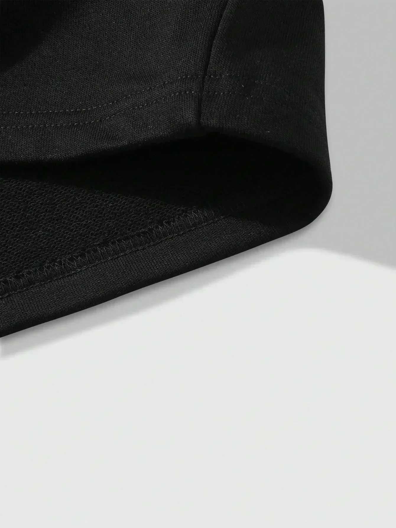 Mens Summer Fitness Training Shorts Breathable Beach Pants Mens Sweatpants Comfortable Versatile Trend Casual Pants W250718