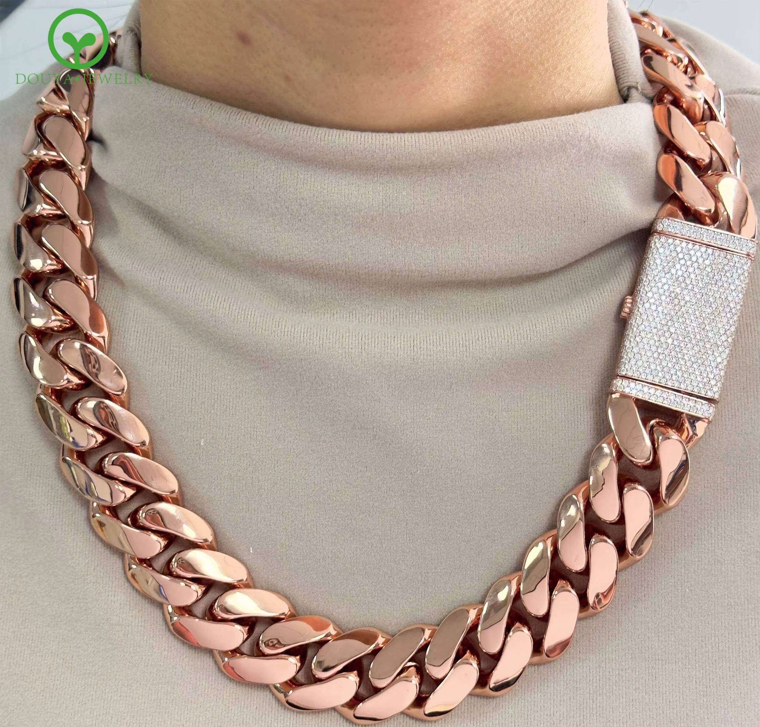 New Arrivals Heavy Chain Moissanite Lock Rose Gold Plated 24MM Miami Cuban Link Chain Men Chain Necklace Rapper Jewelry Woman