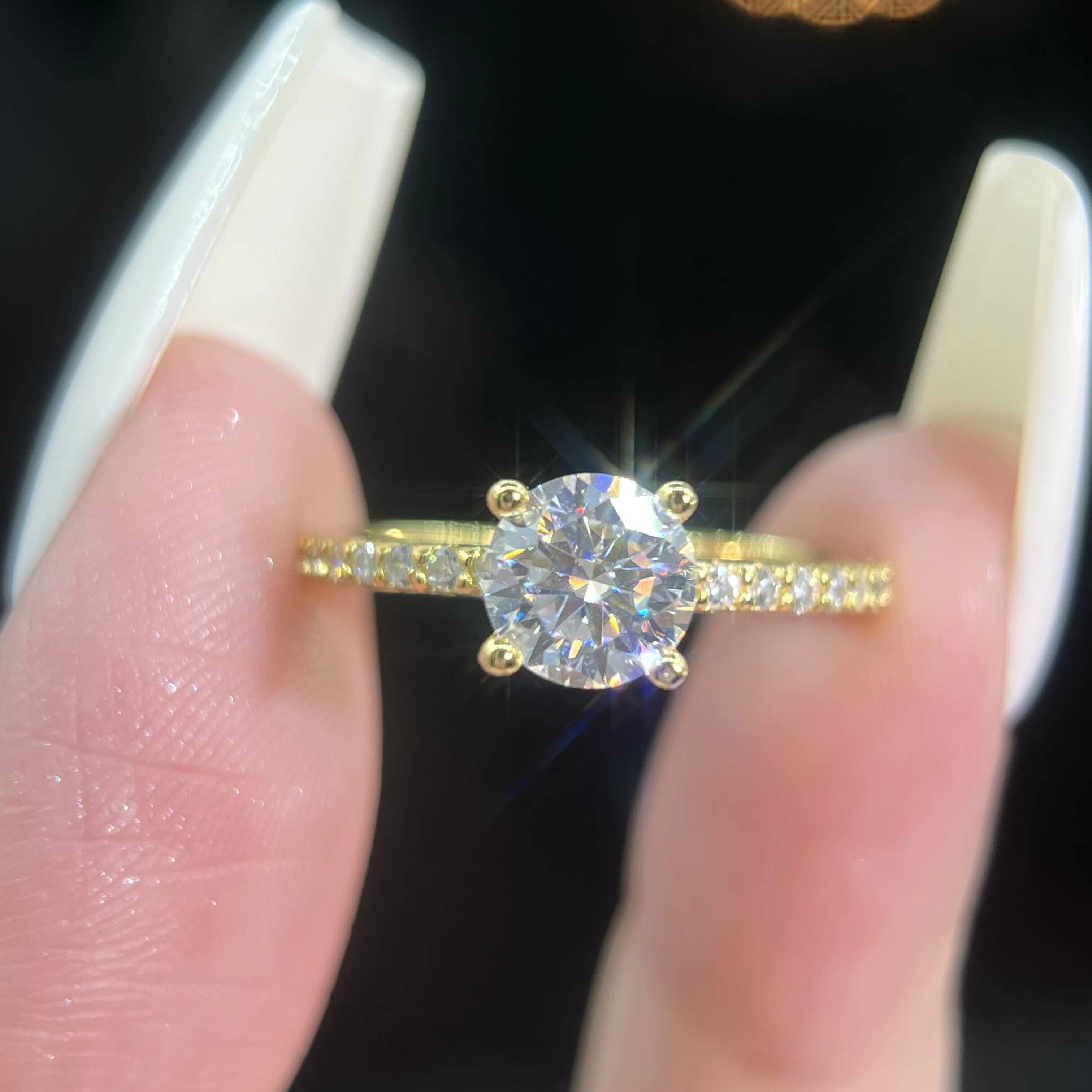 Fine 14k Gold Plated Moissanite Jewelry Luxury S925 Silver Circling Setting 1 Ct Round Brilliant Cut Moissanite Rings