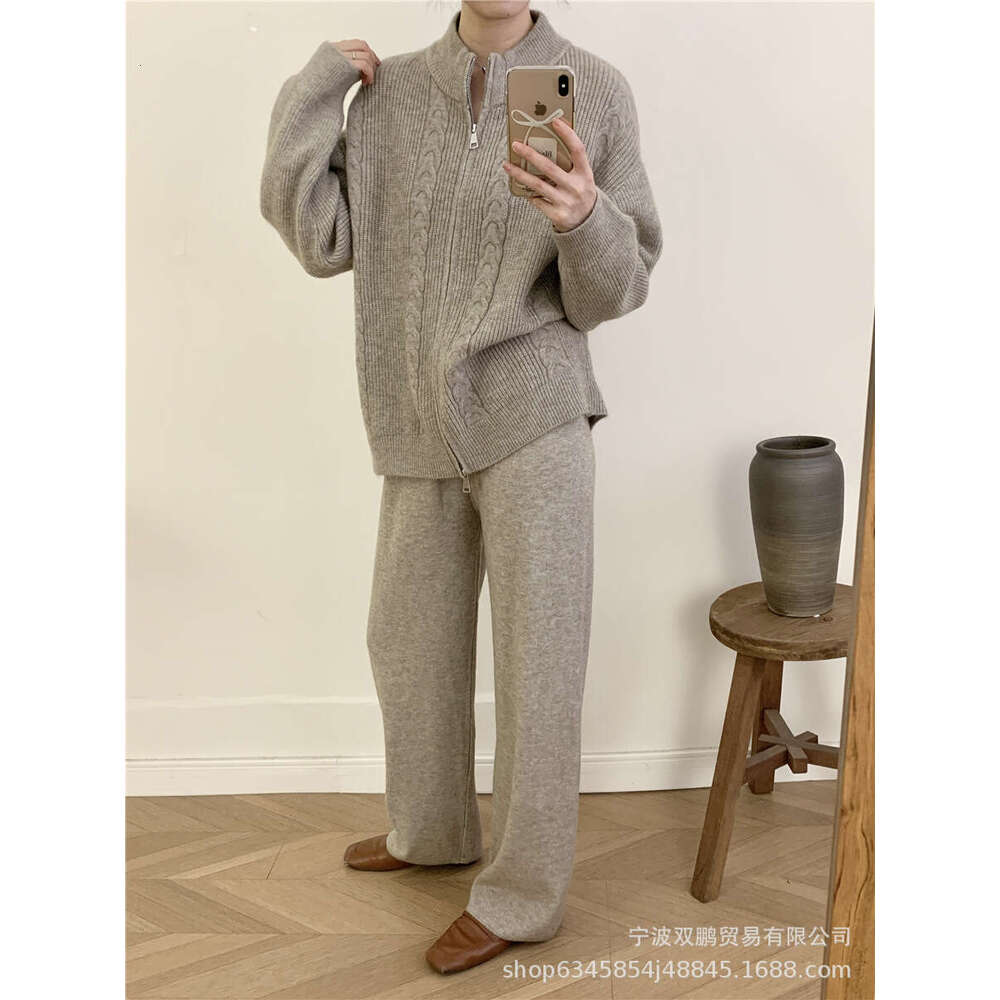 Autumn Winter New Loose Knitted Suit For Women With Zipper Cardigan Sweater + Wide-Leg Pants B5