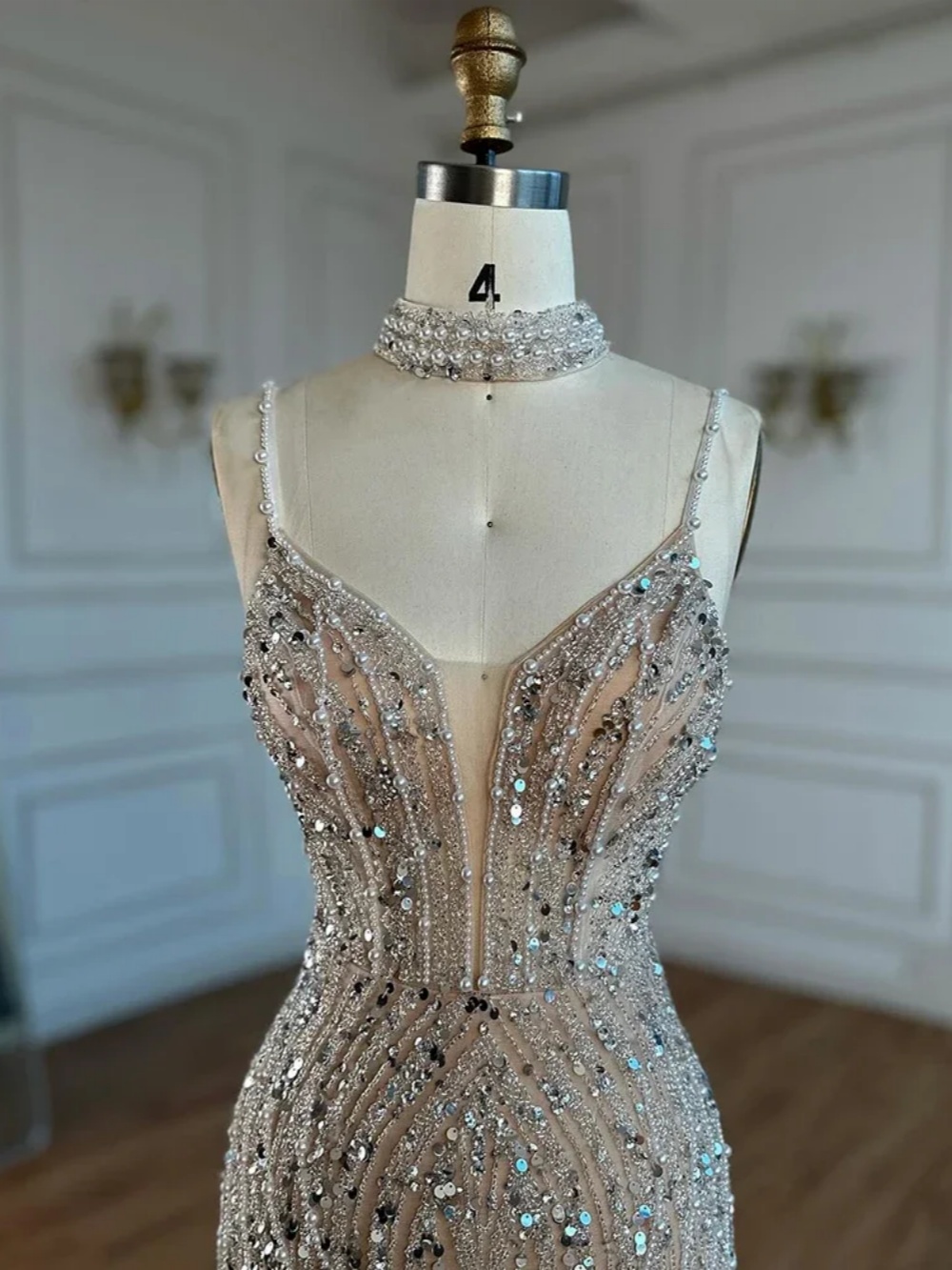 Modern Sequins Mermaid Evening Dress Beaded Pearls Spaghetti Strap Sleeveless Prom Gowns Floor Length Formal Dresses Customized