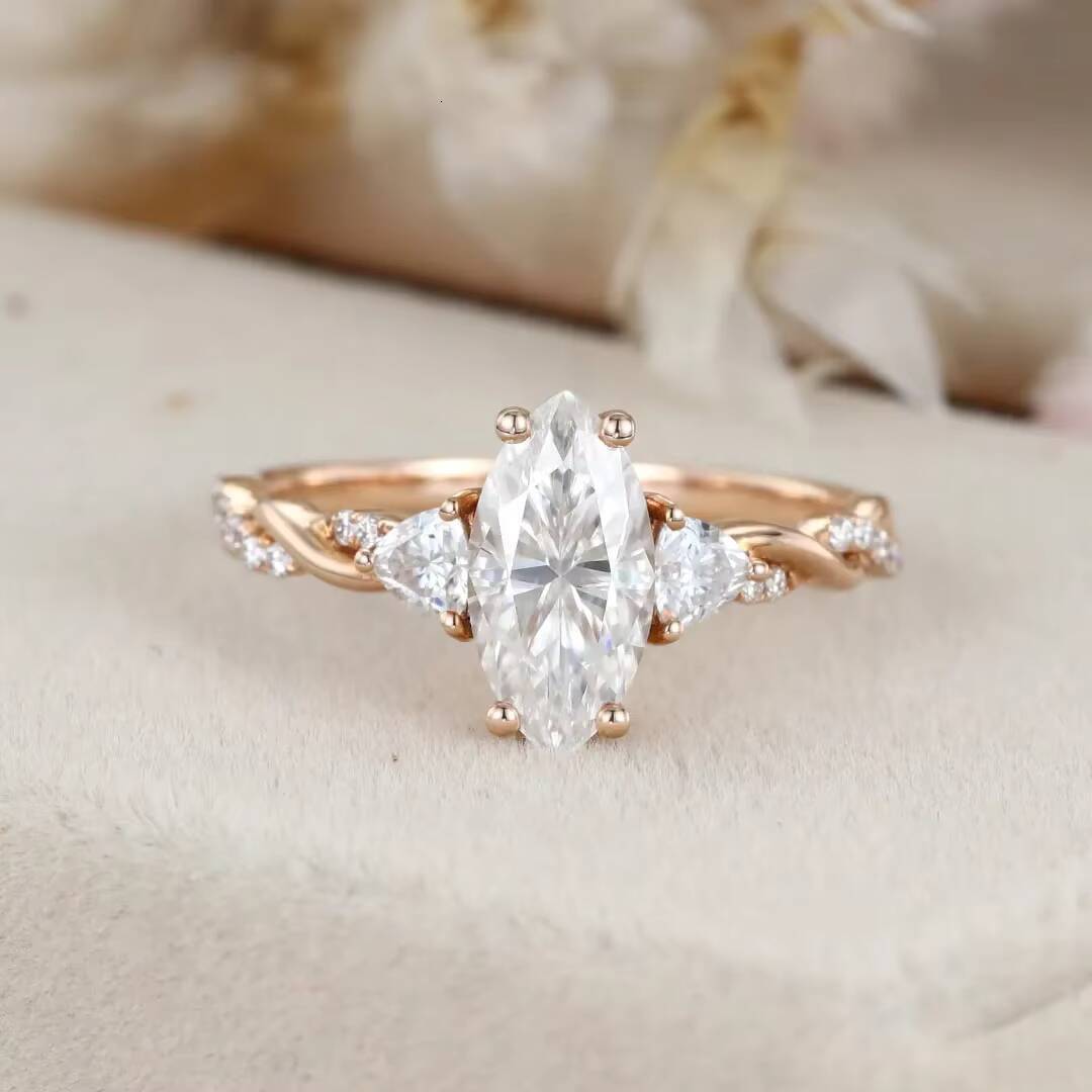 High Quality Wholesale Minimalism Fine Jewelry 925 Silver Classic Engagement Marquise Moissanite Rings for Woman