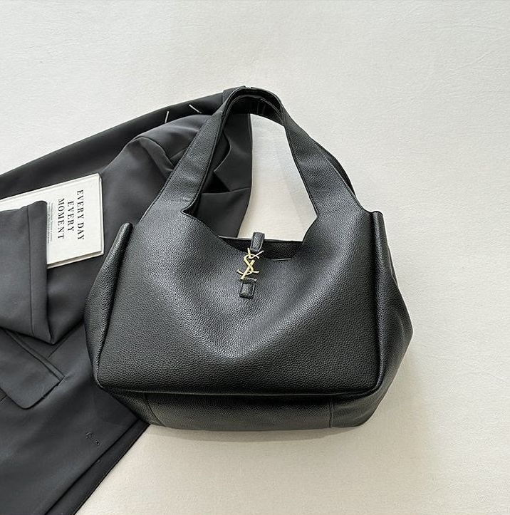 Designer bag Bucket Bag Shoulder Bag Luxury Bag Crossbody Designer 2025 Women Elegant Versatile handbag Casual commuting Crossbody bag Manifest temper