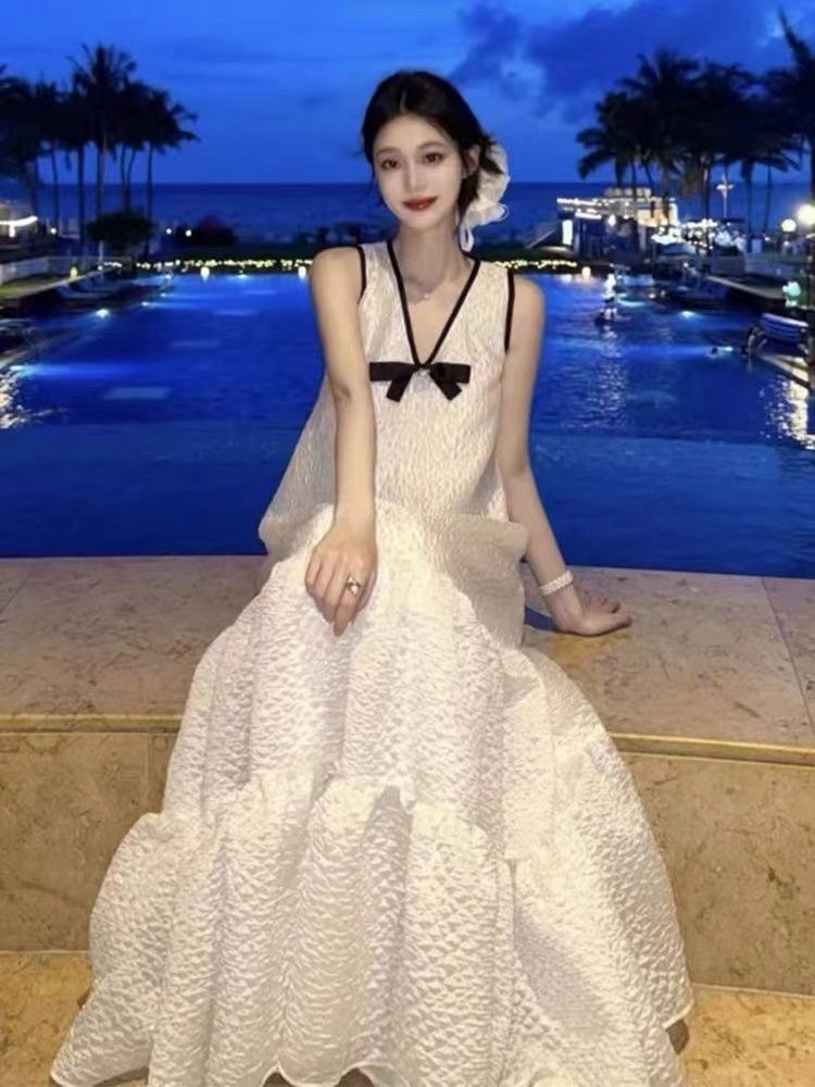 D18142Sleeveless dress for women in summer, niche, unique, gentle, first love style, royal sister style long dress