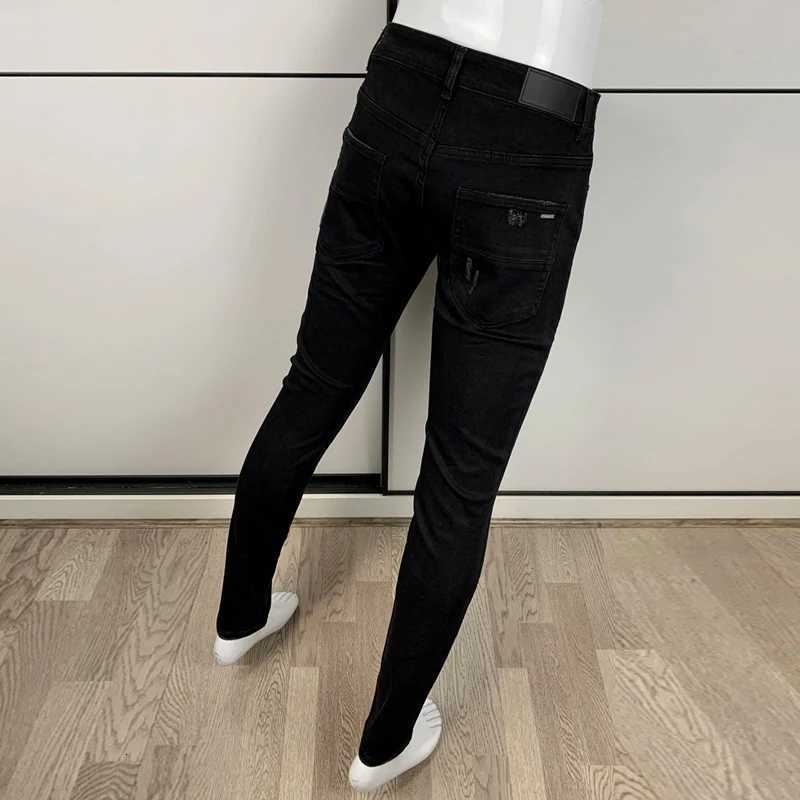 Street Fashion Men Jeans Black Stretch Skinny Fit Ripped Jeans Men Punk Trousers Leather Patched Designer Hip Hop Brand Pants X250718