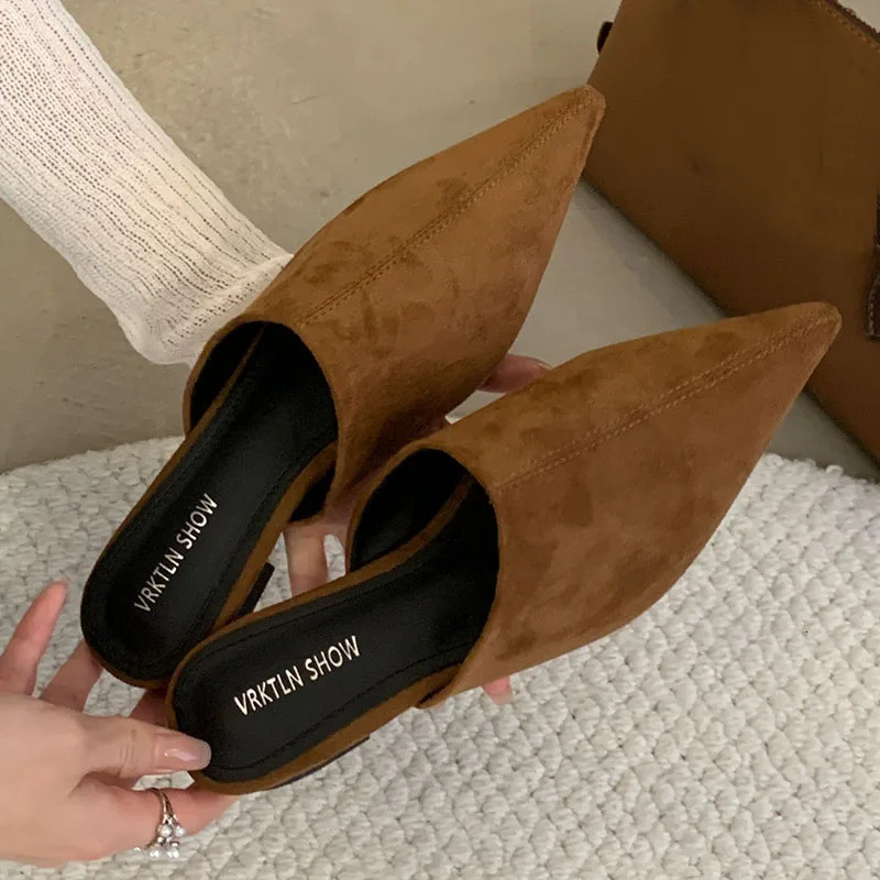 2025 Summer Beach Flats Ladies Slippers Shoes Fashion Pointed Toe Flats Slippers Women Mules Female Slides Sandals 250717