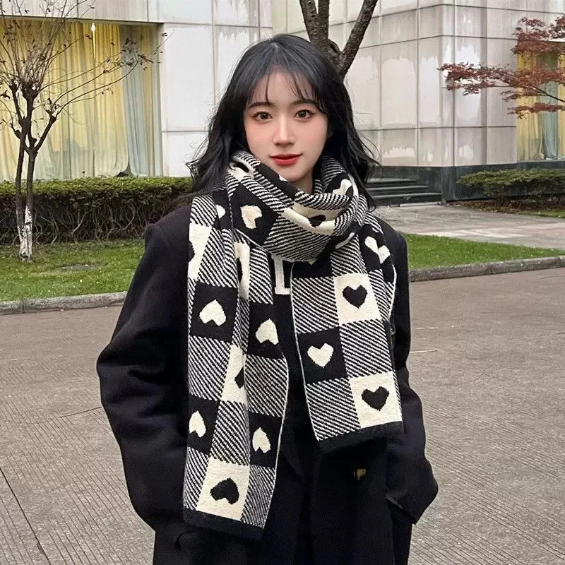 Knitted Scarf Love Heart Black White Plaid Long Blanket Scarf Thickened Warm Winter Womens Scarves Christmas Year Gifts 250717