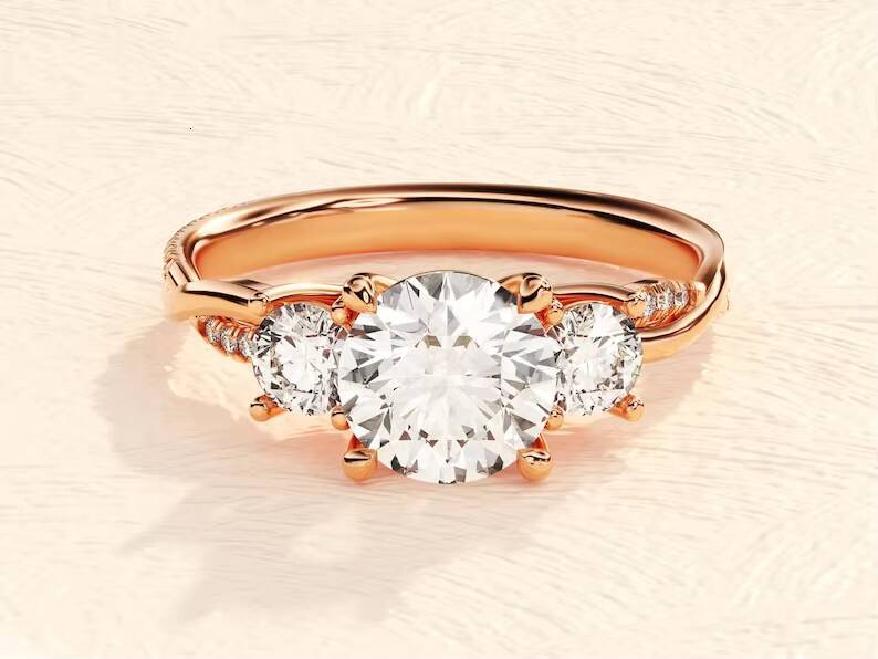 High Quality Jewelry Female Engagement Wedding Diamond Ring Moissanite Ring 925 Sterling Silver Gold Plated Rings for Girls