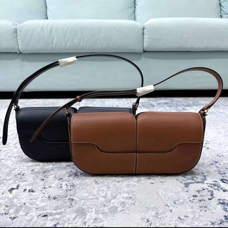 Designer Luxury French Chic Compact Horizontal Saddle Design Long Clutch Woman Underarm Stick Classic Shoulder Bag