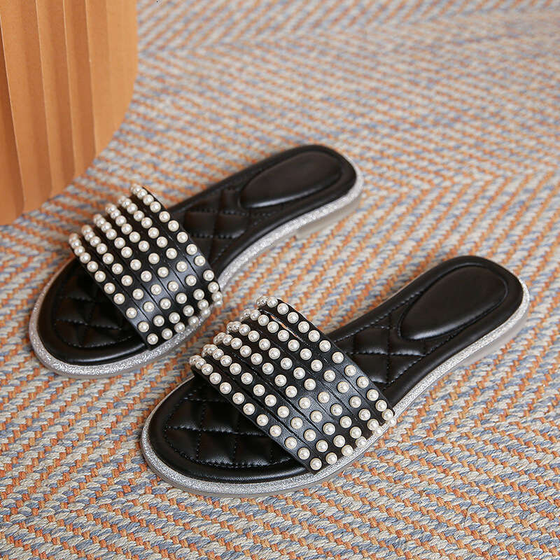 2025 Summer New Pearl Strap Flat Slippers Women, Suitable Daily Home and Outdoor Wear, Fashionable Single Shoes for Women