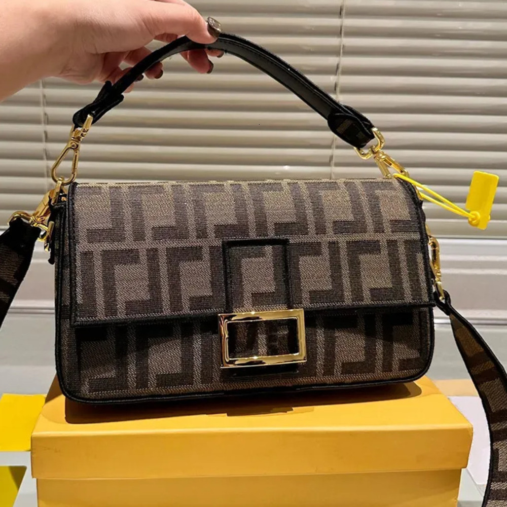 Designer Fashion Women Crossbody Bags Brand Vintage Shoulder Canvas Messenger Bag Underarm Handbag Purse Wallet 2025