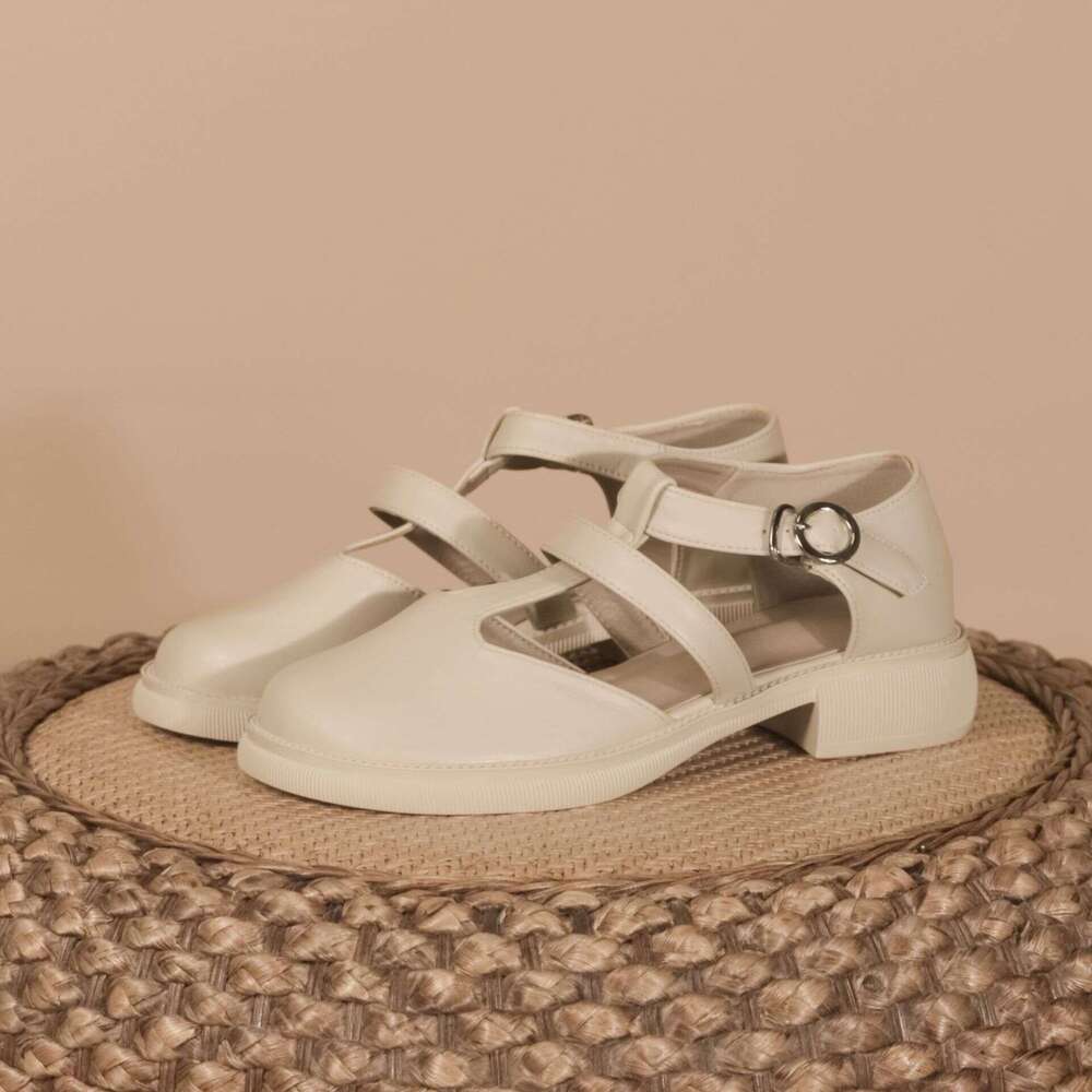 Summer 2025 French Comfortable Single Fashion Roman Style Hollow Mary Jane Shoes Women's Closed Toe Sandals