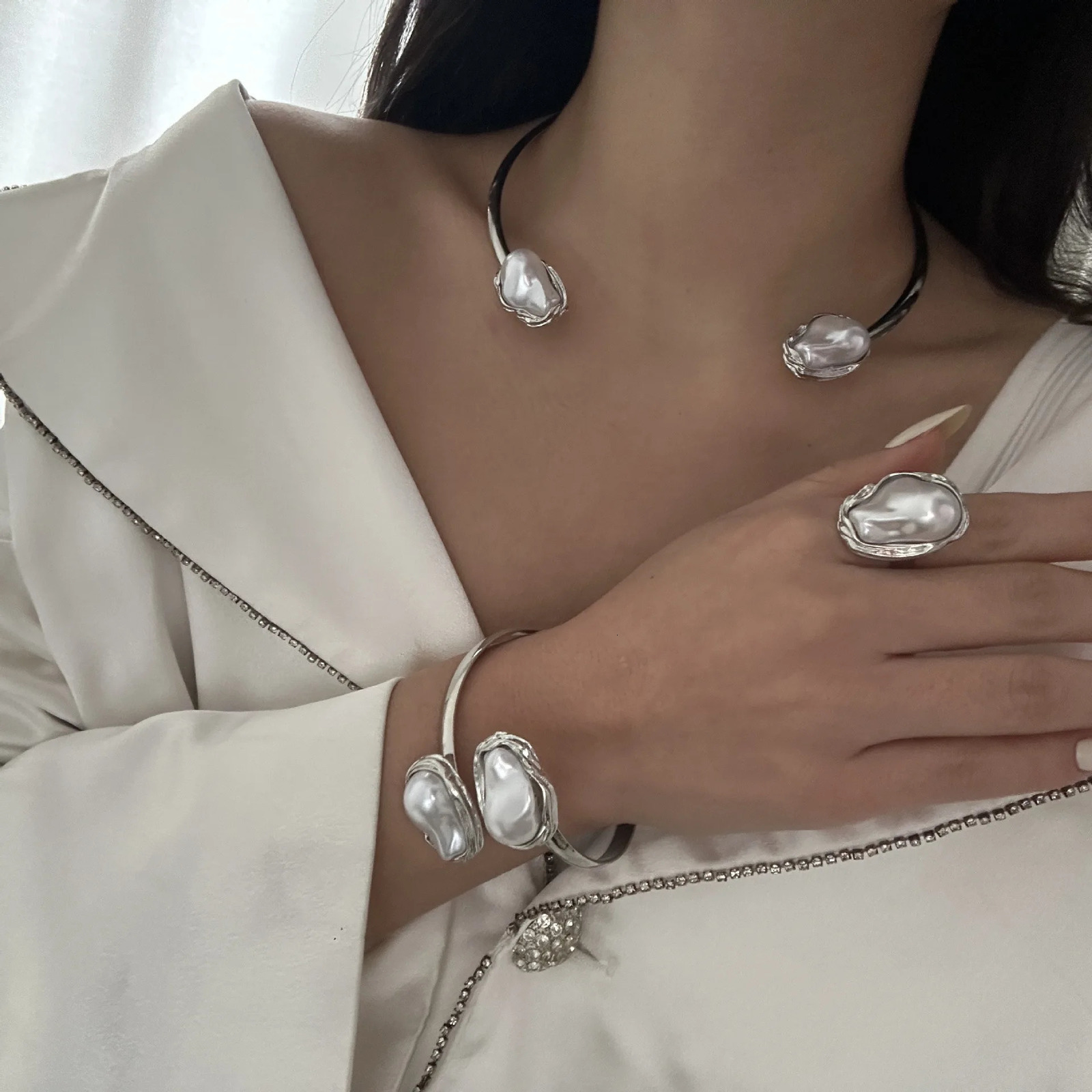 DIEZI French Style Baroque Pearl Torque Necklace Bangle Ring Set For Women Punk Gold Silver Color Clavicle Jewelry Set 250715