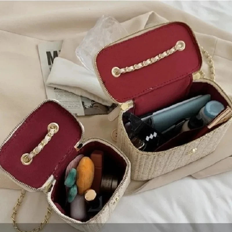 Mini Straw Bucket Crossbody Bag For Women Summer Weave Womens Handbags And Purses Fashion Chain Simple Shoulder Bags R250718